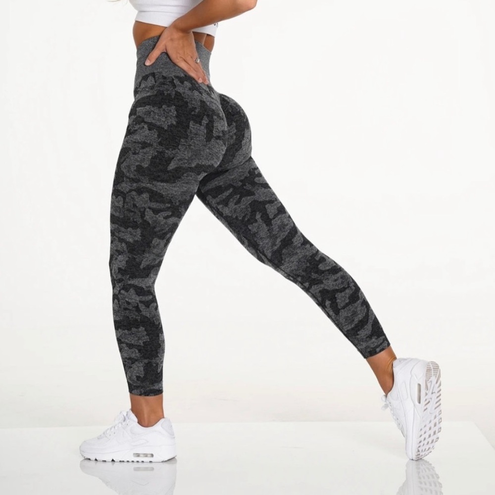 NVGTN Black Camo Seamless Leggings